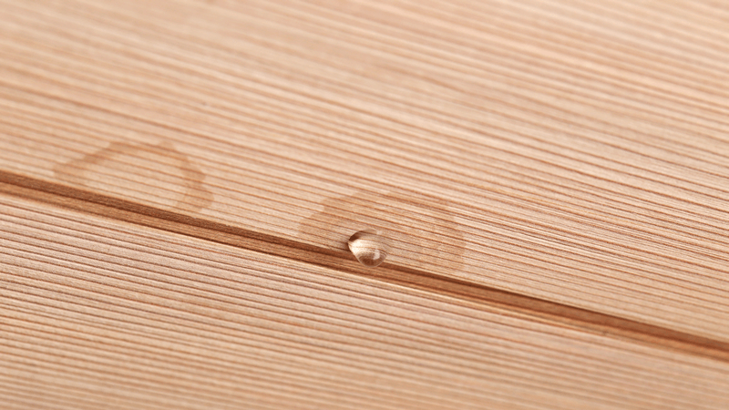 雨漏りする天井